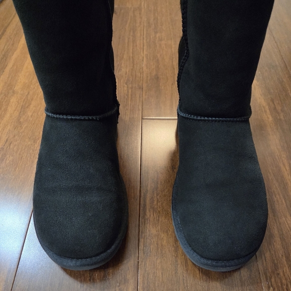 UGG BAILEY TALL II BOOTS TRIPLE BOW BLACK WITH BOX & ORIGINAL PACKAGING SIZE 6 - Picture 3 of 12